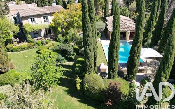 Maison à vendre 8 pièces 256 m² Sainte-Cécile-les-Vignes