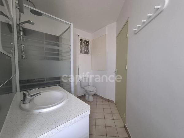 À vendre – Charmant studio - terrasse et parking – Schoelcher - Terreville