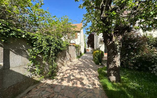 Maison à vendre    6 pièces •  Pontault-Combault