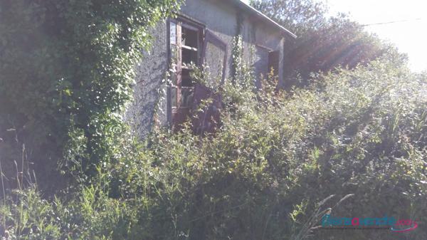 PROPRIETE A RENOVER AVEC GRAND TERRAIN