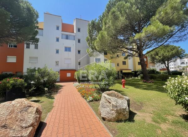 À vendre : Appartement meublé  avec terrasse et vue sur la marina Le Barcarès
