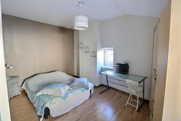 VENTE A TERME Immeuble Bagnols Sur Ceze 10 pièce(s) 350 m2
