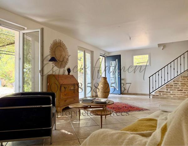 Maison rénovée avec vue , l'Ermitage 4 chambres, terrain avec puits 3800 m2