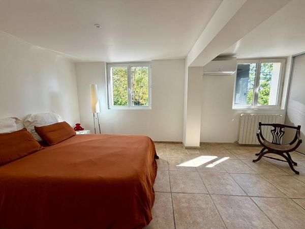 Maison rénovée avec vue , l'Ermitage 4 chambres, terrain avec puits 3800 m2