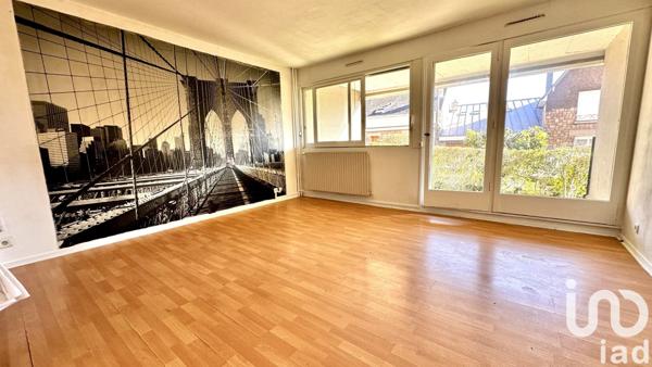 Appartement 2 pièces de 44 m² à Charleville-Mézières (08000)