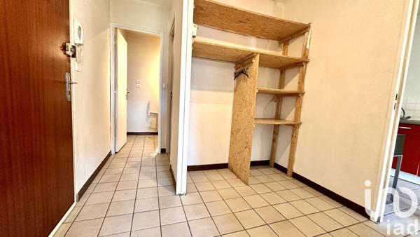 Appartement 2 pièces de 44 m² à Charleville-Mézières (08000)
