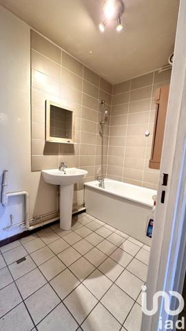 Appartement 2 pièces de 44 m² à Charleville-Mézières (08000)