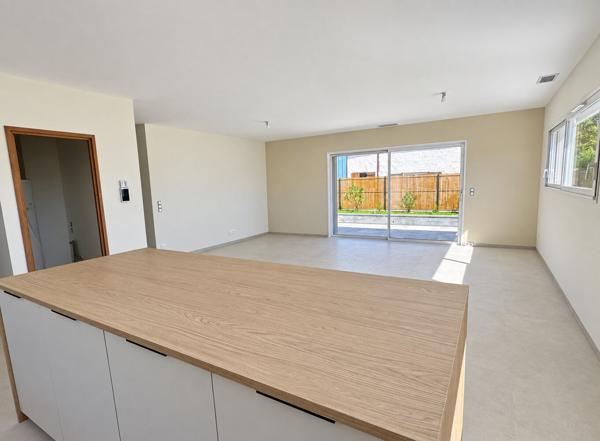 Maison contemporaine avec piscine