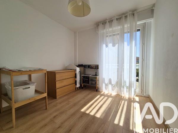Appartement à vendre 4 pièces 77 m² Évry-Courcouronnes