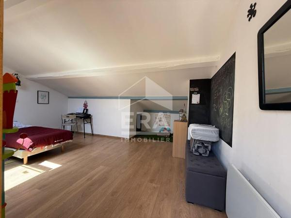 Maison avec local commercial