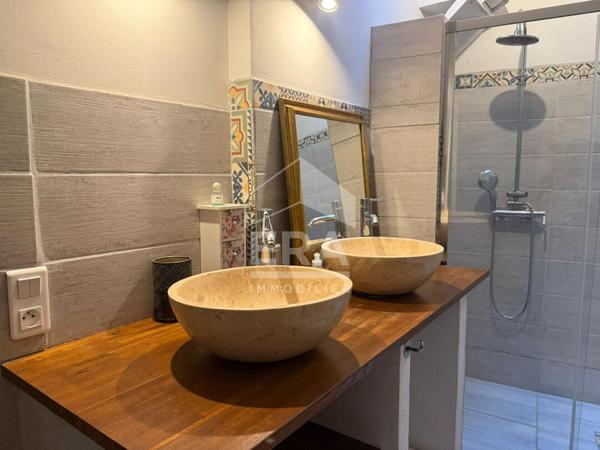 Maison avec local commercial