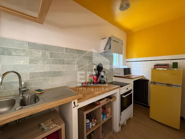 Maison avec local commercial