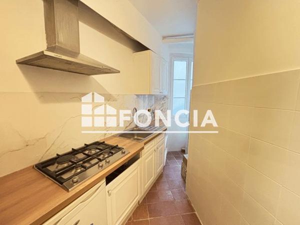 Location Appartement 3 pièces 43.14 m² - 18 rue Eugène Suë Paris 75018