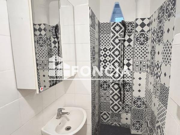 Location Appartement 3 pièces 43.14 m² - 18 rue Eugène Suë Paris 75018