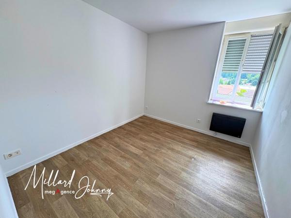 Immeuble à LE CREUSOT, 71200 - 390m²