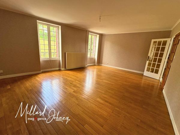 Immeuble à LE CREUSOT, 71200 - 390m²