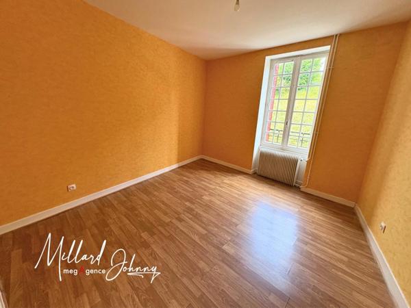 Immeuble à LE CREUSOT, 71200 - 390m²