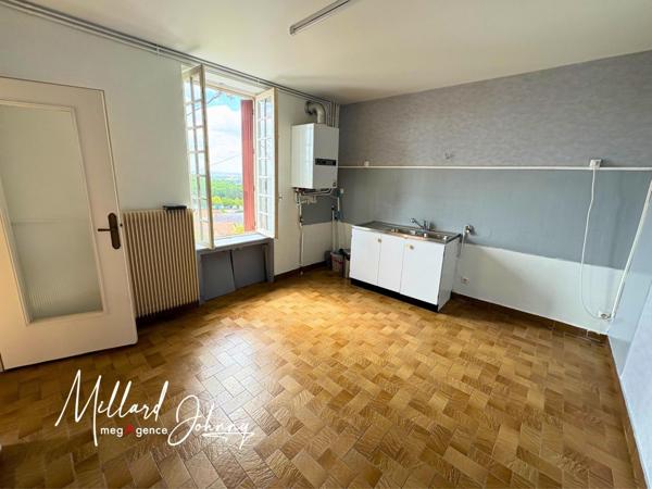 Immeuble à LE CREUSOT, 71200 - 390m²