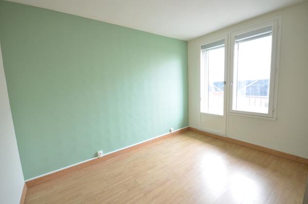 BREST PETIT PARIS - 8 RUE DE L'ILE DE SEIN - Appartement T3 rénové de 74m² avec parking , Brest
