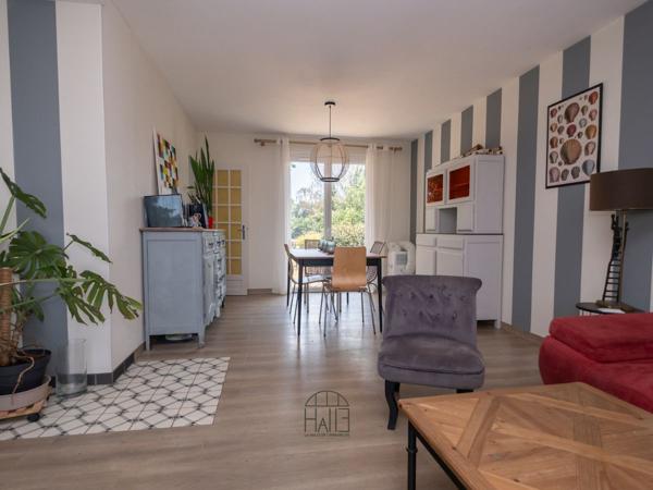 Maison
         5 pièces
        - 124 m² Exclusivité 230 000 € *