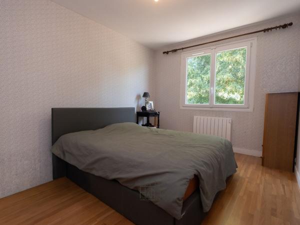 Maison
         5 pièces
        - 124 m² Exclusivité 230 000 € *