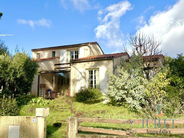 RONCE LES BAINS : MAISON A 500M DE LA PLAGE