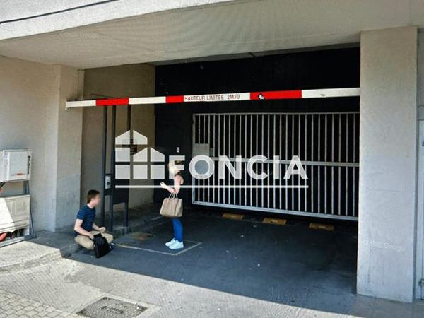 Location Parking 10 m² - RUE DU PARC Valence 26000