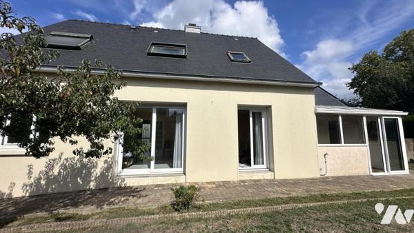 A VENDRE 56 VANNES Pompidou maison 1998 100 m² habitables, jardin 421 m²
