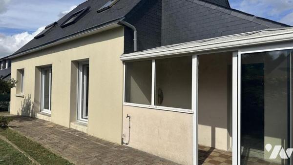 A VENDRE 56 VANNES Pompidou maison 1998 100 m² habitables, jardin 421 m²