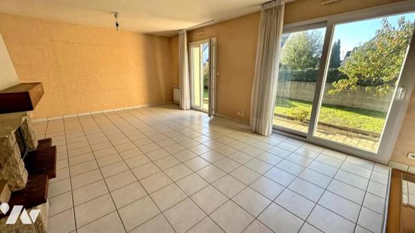A VENDRE 56 VANNES Pompidou maison 1998 100 m² habitables, jardin 421 m²