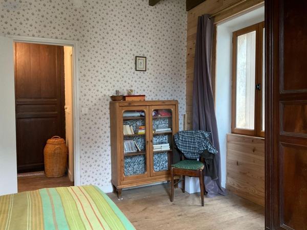 Maison à vendre à Gourdon dans le Lot (46300), ref : 46041/411