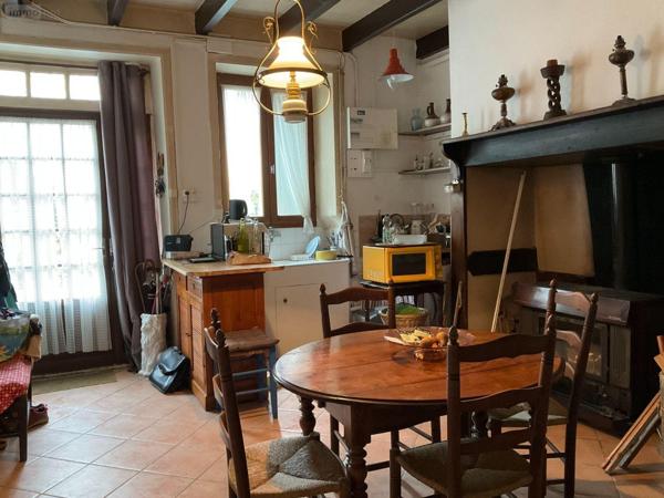 Maison à vendre à Gourdon dans le Lot (46300), ref : 46041/411