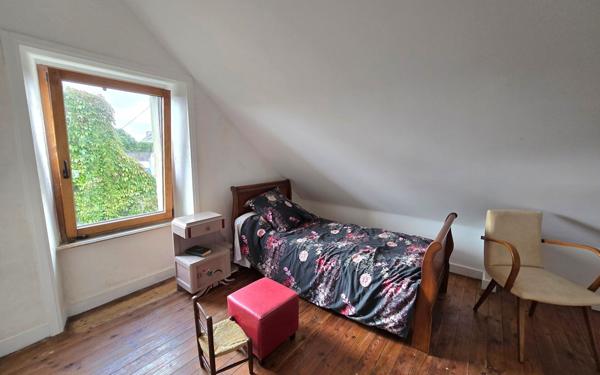 Maison à vendre    6 pièces •  Landivisiau