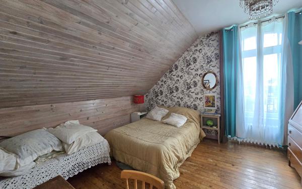 Maison à vendre    6 pièces •  Landivisiau