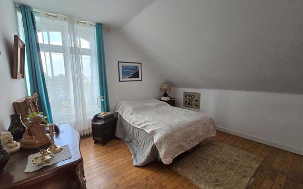 Maison à vendre    6 pièces •  Landivisiau