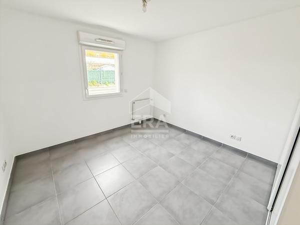 Les Pennes Mirabeau - Appartement T3 Rez de Jardin 52.04 m2 + terrasse et terrain