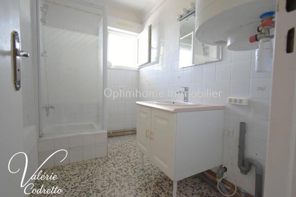 Appartement T3 de 64 m² avec terrasse et loggia – Résidence Le Cap d'Or – Six-Fours-les-Plages – À deux pas de la plage 83140