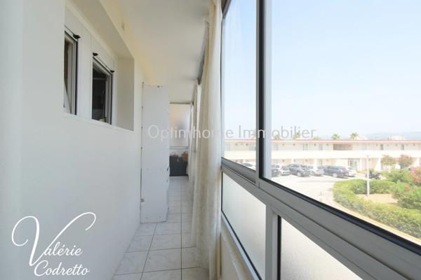 Appartement T3 de 64 m² avec terrasse et loggia – Résidence Le Cap d'Or – Six-Fours-les-Plages – À deux pas de la plage 83140