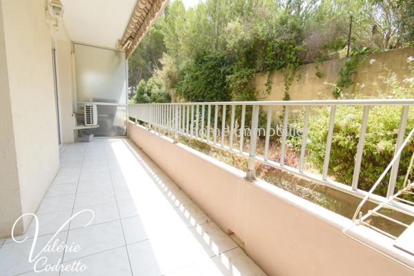 Appartement T3 de 64 m² avec terrasse et loggia – Résidence Le Cap d'Or – Six-Fours-les-Plages – À deux pas de la plage 83140