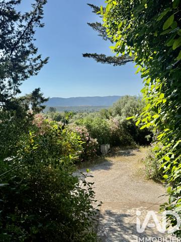 Maison à vendre 7 pièces 150 m² Le Cannet-des-Maures
