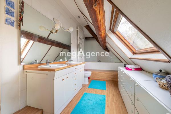 Appartement à ECULLY, 69130 - 5 pièces 199m²