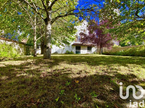 Maison 7 pièces de 158 m² à Orville (45390)