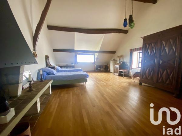 Maison 7 pièces de 158 m² à Orville (45390)