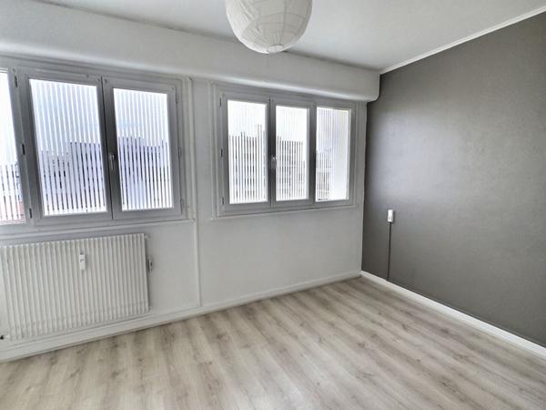 Appartement Clermont Ferrand 3 pièce(s) 56.14 m2