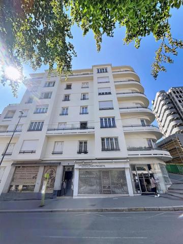 Appartement 4 pièces de 109 m² avec cave et grenier – Vue dégagée sur les toits