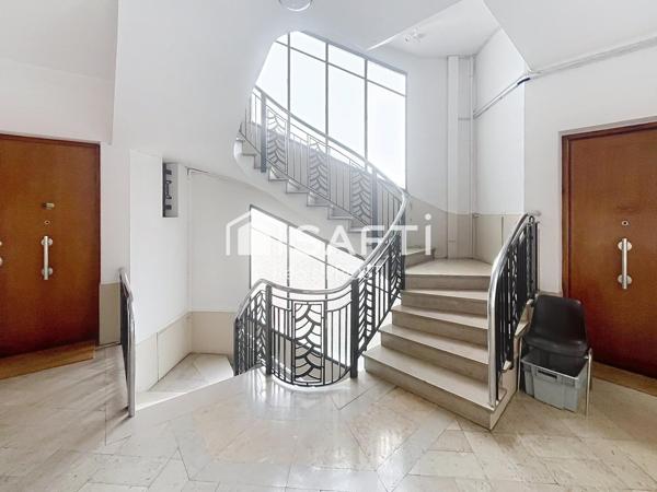 Appartement 4 pièces de 109 m² avec cave et grenier – Vue dégagée sur les toits