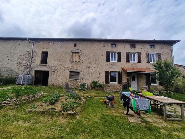 Monlet(43), VENTE A TERME LIBRE, ferme rénovée de 126 m2 habitables sur 1570 m2 de terrain