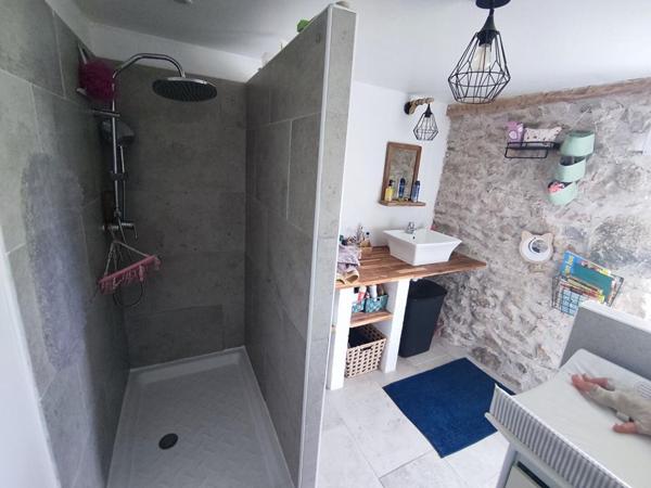 Monlet(43), VENTE A TERME LIBRE, ferme rénovée de 126 m2 habitables sur 1570 m2 de terrain