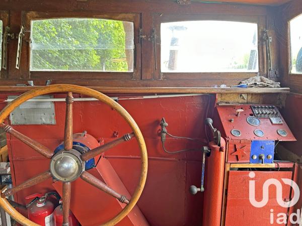 Péniche 7 pièces de 160 m² à Joinville-le-Pont (94340)