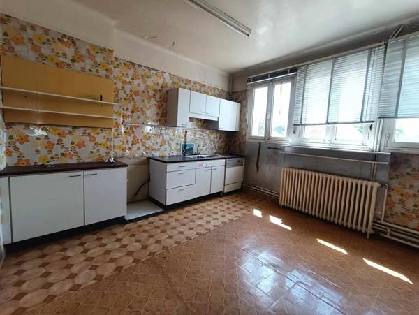 Maison à vendre 10 pièces 293m² Frévent (62270)